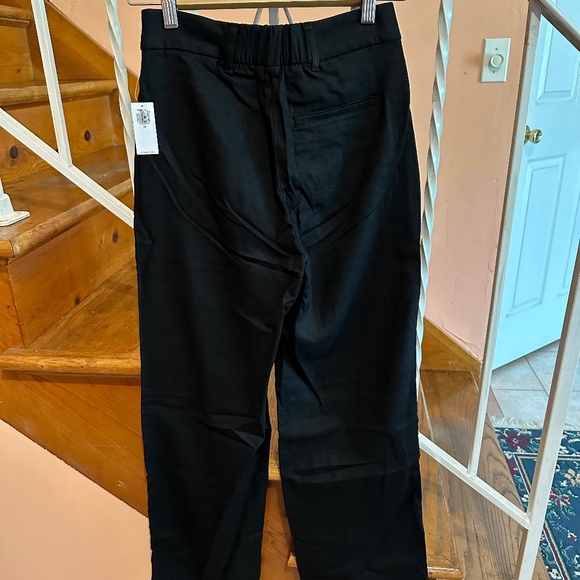 Old Navy Extra High-Waisted Pleated Taylor Wide-Leg Linen-Blend Trouser Pants - Picture 4 of 7